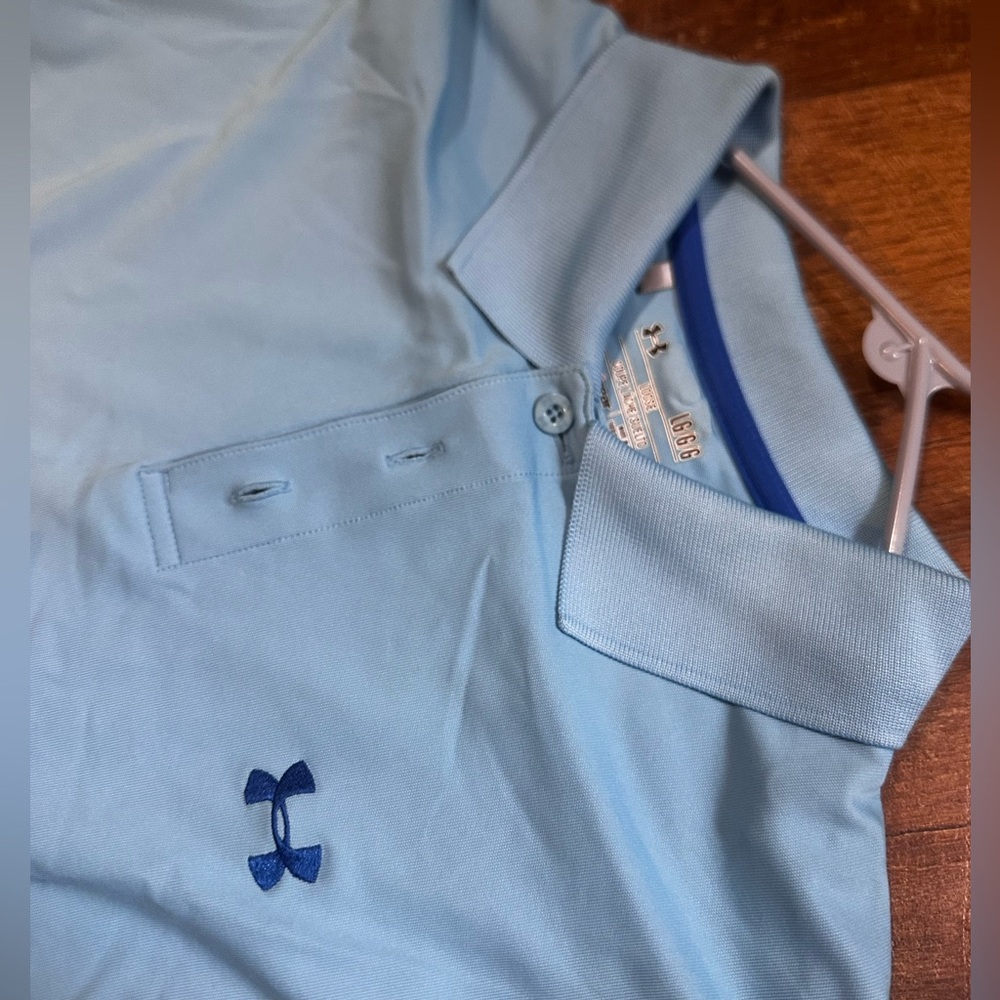 Men’s Under Armour Shirt